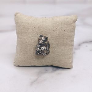 Jelaine sterling silver bear brooch